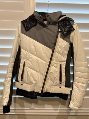FRAUENSCHUH Women's White & Gray Multi Ski Jacket Asymmetrical Zip Snow Jacket